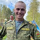 Знакомства: Артём, 21 год, Мосты