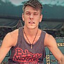 Знакомства: Антон, 35 лет, Королёв