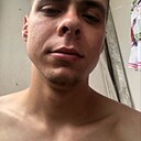 Знакомства: Кирилл, 25 лет, Кировск