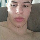 Знакомства: Дёма, 18 лет, Стрежевой