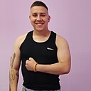 Знакомства: Денис, 29 лет, Луганск