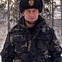 Знакомства: Юрик, 38 лет, Назарово