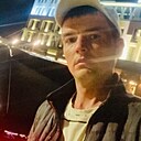 Знакомства: Денис, 32 года, Брянск