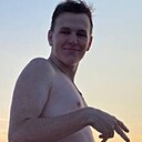 Знакомства: Павел, 22 года, Севастополь