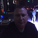 Знакомства: Артем, 31 год, Светлоград