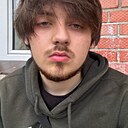 Знакомства: Виктор, 21 год, Калининград