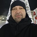 Знакомства: Валера, 38 лет, Усинск
