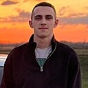 Знакомства: Кирилл, 22 года, Новый Уренгой