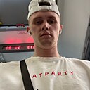 Знакомства: Максим, 23 года, Кострома