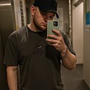 Знакомства: Максим, 27 лет, Всеволожск