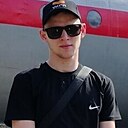 Знакомства: Саша, 19 лет, Москва
