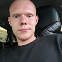 Знакомства: Максим, 25 лет, Чайковский