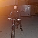 Знакомства: Макс, 35 лет, Москва