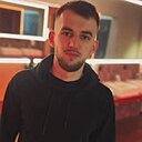 Знакомства: Денис, 26 лет, Каменское