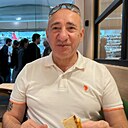 Знакомства: Rafael, 60 лет, Харьков