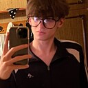 Знакомства: Максим, 18 лет, Москва