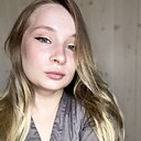 Знакомства: Лора, 27 лет, Санкт-Петербург