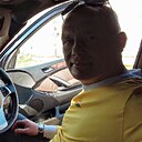 Знакомства: Виталик, 36 лет, Рудный