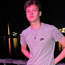 Знакомства: Максим, 21 год, Большой Камень