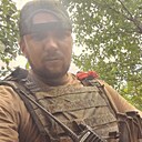 Знакомства: Александр, 31 год, Геническ