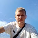 Знакомства: Илья, 30 лет, Кирово-Чепецк