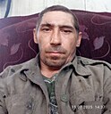 Знакомства: Руслан, 39 лет, Макинск