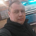 Знакомства: Павел, 32 года, Воткинск