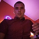 Знакомства: Валентин, 31 год, Кореновск