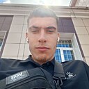 Знакомства: Денис, 22 года, Курган