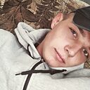 Знакомства: Данил, 22 года, Орел