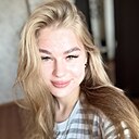 Знакомства: Алина, 21 год, Екатеринбург