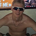 Знакомства: Илья, 21 год, Гомель