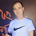 Знакомства: Илья, 35 лет, Курган