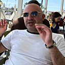 Знакомства: Мигель, 39 лет, Ереван