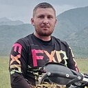 Знакомства: Макс, 28 лет, Караганда