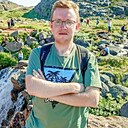 Знакомства: Максим, 33 года, Снежногорск