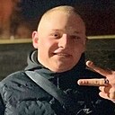Знакомства: Ваня, 23 года, Луганск