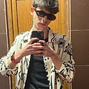 Знакомства: Евгений, 20 лет, Феодосия