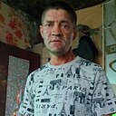 Знакомства: Валера, 48 лет, Островец