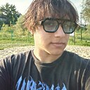 Знакомства: Рома, 19 лет, Бобров
