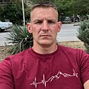 Знакомства: Денис, 41 год, Армянск