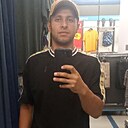Знакомства: Fayoz Qodirzoda, 32 года, Сургут