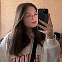 Знакомства: Аня, 19 лет, Слободской