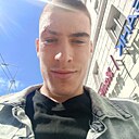 Знакомства: Денис, 22 года, Курган
