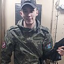 Знакомства: Илья, 24 года, Симферополь