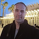 Знакомства: Виктор, 34 года, Лос-Анджелес