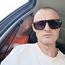 Знакомства: Валентин, 31 год, Бугульма