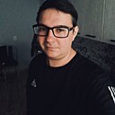 Знакомства: Илья, 31 год, Серов