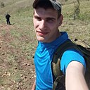 Знакомства: Андрей, 26 лет, Короча