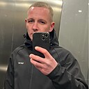 Знакомства: Петя, 25 лет, Познань